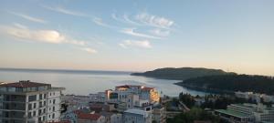 Apart Oranz