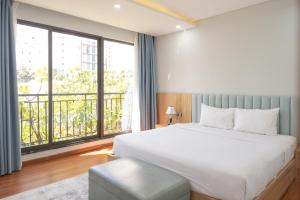 Hummer Hotel & Apartment Da Nang Beach
