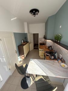 Villa 18 Boutique Apartment mit Gartenblick kostenfreies Parken Zoo und Zentrum fußläufig