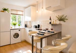 Fully Equipped Home, by train, 4 sleeps