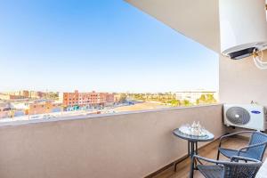 Modern central 3-bedroom apartment