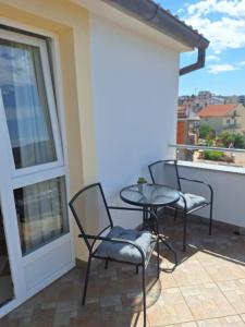 Apartments Primosten