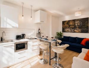 Fully Equipped Home, by train, 4 sleeps