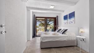 302 - terrazza sulla spiaggia di Baja Sardinia by Coral Property