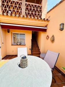 Beautiful Penthouse with Rooftop & Pool close to Burriana Beach