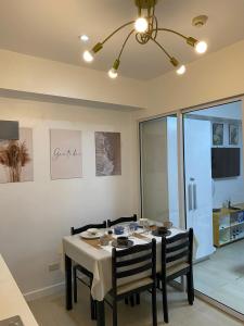 AZURE PARAÑAQUE POSITANo 311