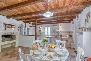 Eco House Zabodarski Beach - Happy Rentals