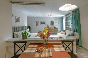 Aelia Hammam - Old Town Gem with Historic Hammam