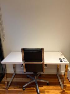 Modern Hawthorn Apt - Swinburne, Parking, Patio