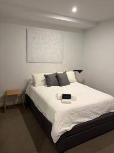 Modern Hawthorn Apt - Swinburne, Parking, Patio