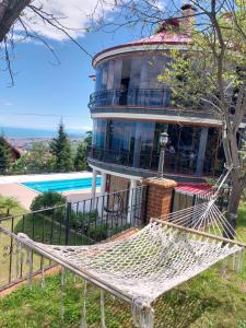 Trabzon manzaralı havuzlu villa