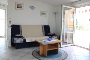 One Bedroom Apartment Mollo, sleeps 4