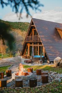 Lunor House