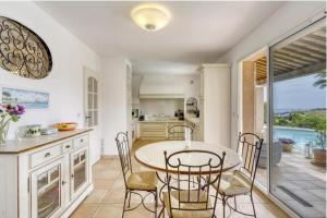 Villa Thymfalaise - Sea View, Calm, Beach, Tennis