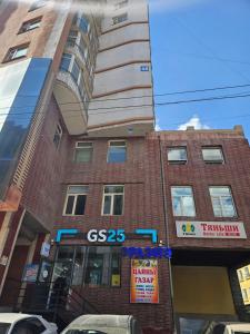 Urban Nomads Hostel and Tours