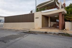 Elegant Villa In Vari With Private Pool