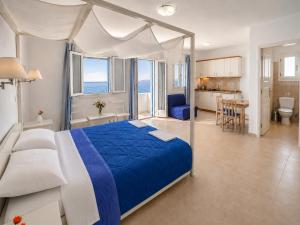 Dream Island Hotel