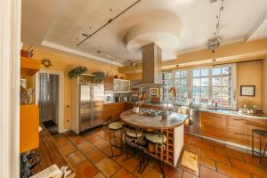 villa su lago privato Malaspina