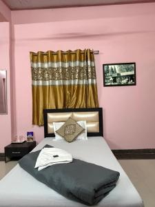 H R Guest House