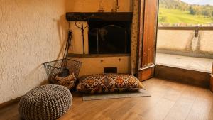 Mountain View - The Timber Loft - ML