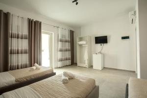 MiLen BGX by Santorini Residence