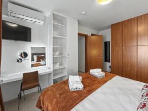 Klavier Sea View Apartment in Almyrida Centre