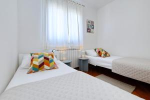 Apartment BLUEBELL Zadar with private parking