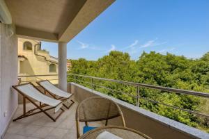 Apt Good Life | Walk to Beach - Happy Rentals