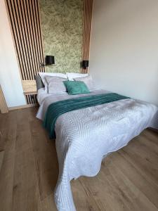 Apartament Szmaragdowy PRESTIGE APARTMENTS 150 m od plaży z basenem