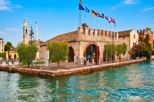 Tulipano Apt - Palazzo Palermo 1817 - Happy Rentals