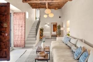 New Finca Samavara 6 bedrooms Holistic luxury retreat in Ibiza