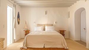 Saltana Villa for 10 guests with pool in Mykonos