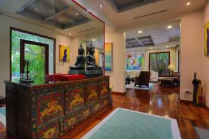 Bali Style Pool Villa with Saltwater Pool and far from Beach 5 mins by car