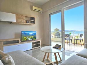 Sea View Apartment In Saranda 015