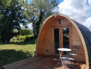 Chambre dhotes et cabane du grand st-Marc proche Via Rhona