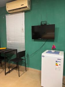 Casa de huéspedes privada con Wifi gratis cerca de IPS Ingavi, UNA y Biggie