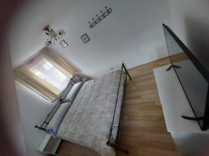 Casa Alice nr 64 -Complex de Pensiuni si Casute la munte!