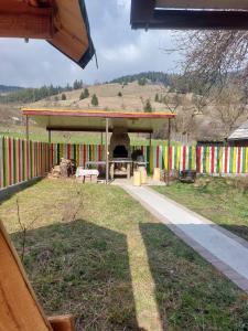 Casa Alice nr 64 -Complex de Pensiuni si Casute la munte!