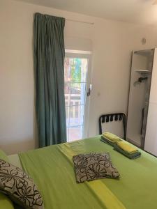 Apartment in Vrsi with Balcony, Air conditioning, Wi-Fi (4824-2)