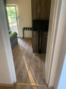 Apartment in Vrsi with Balcony, Air conditioning, Wi-Fi (4824-2)