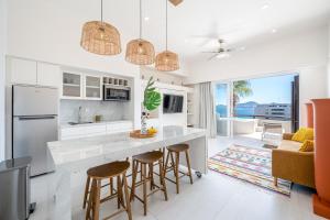 The Salty Marlin Ocean & Arch View Condo in Cabo