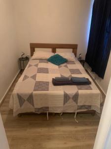 Apartment in Vrsi with Balcony, Air conditioning, Wi-Fi (4824-4)