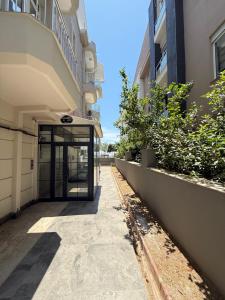 Seaview 2BR 2BA Apartment in Antalya Lara Cliffs