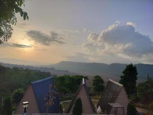 aryaneel resort