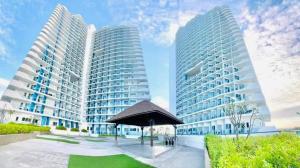 Cozy Japandi in Azure North Near Malls and Airport