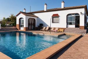Antigua Villa Medina casa con piscina 3 habitaciones