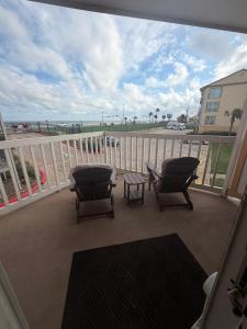 Ocean & Pool Views- Cruise Parking-2 Pools- HotTub - GYM - Shoreline Stays 6101