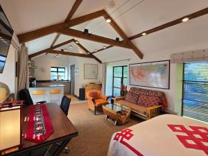 Spacious Studio - Bicester Village & Silverstone