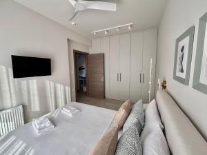 Pnoẽs Volos Luxury Suite with private parking