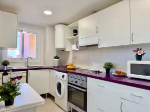 Peaceful Luxury Apartment El Palo Beach by TuriVida